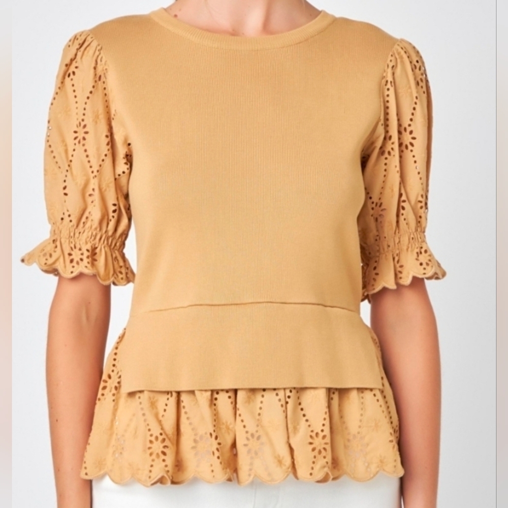 English Factory Mixed Media Eyelet Puff Sleeve Peplum Top Size 2X